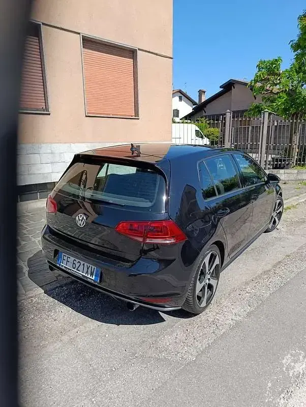 Usata VW Golf VII GTI 230 CV (169 kW) 2016 Berlina