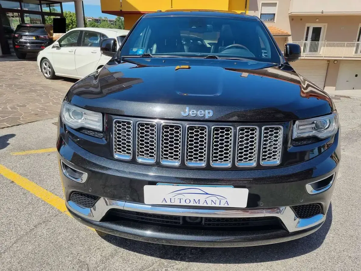 Usata Jeep Grand Cherokee Summit 250 CV (183 kW) 2013 Nero SUV