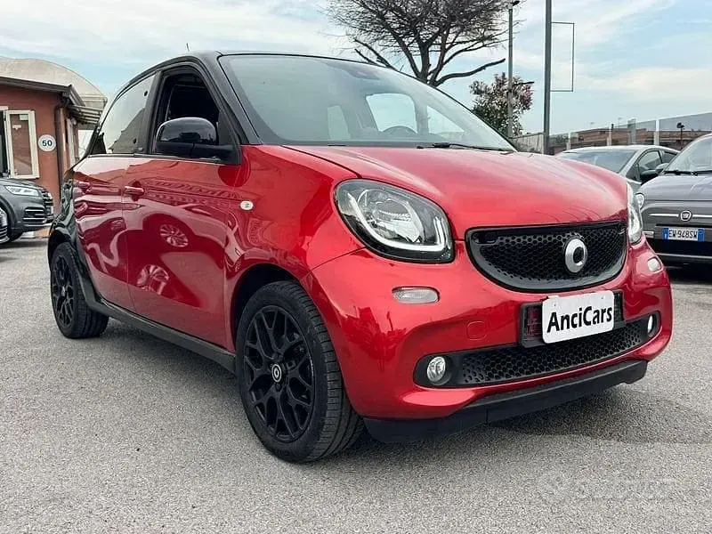 Usata Smart ForFour Prime 90 CV (66 kW) 2015 Rosso Utilitaria