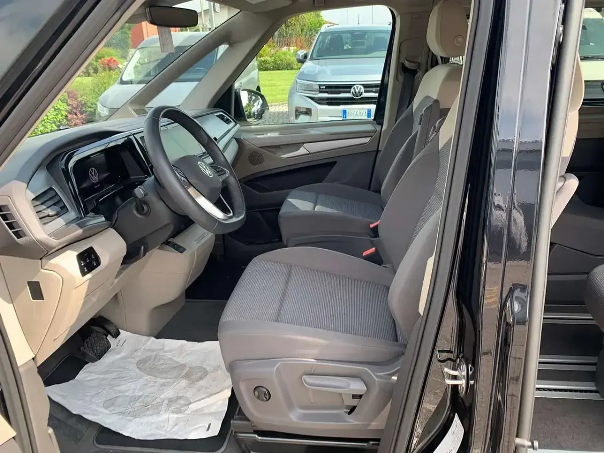 Occasion VW Multivan 218 ch (160 kW) 2022 Noir Monospace