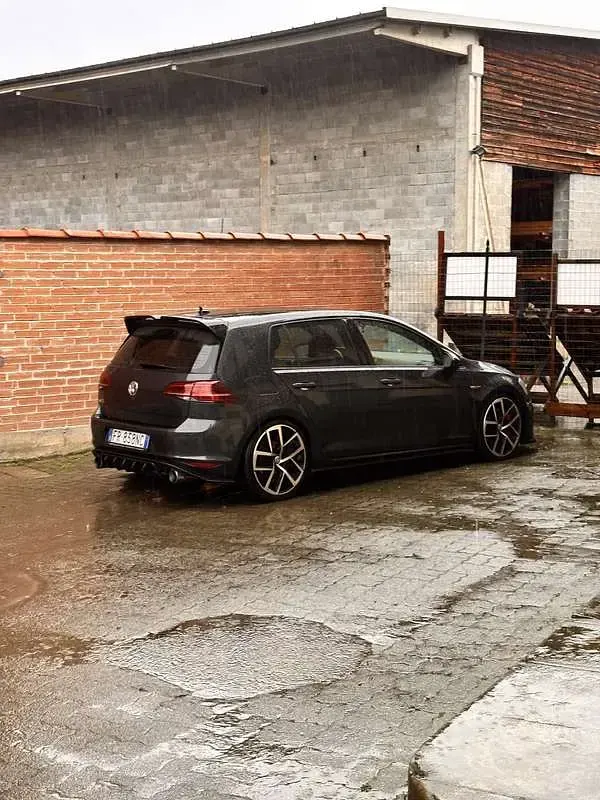 Usata VW Golf VII GTI 211 CV (155 kW) 2014 Berlina