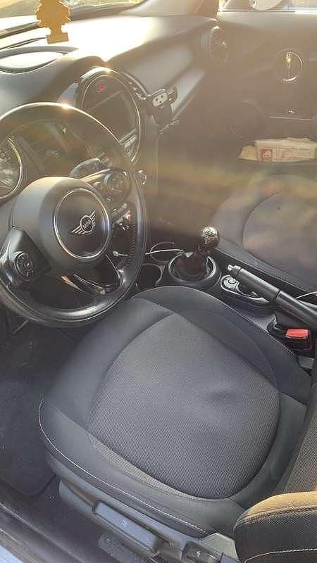 Usata Mini ONE 75 CV (55 kW) 2018 Utilitaria