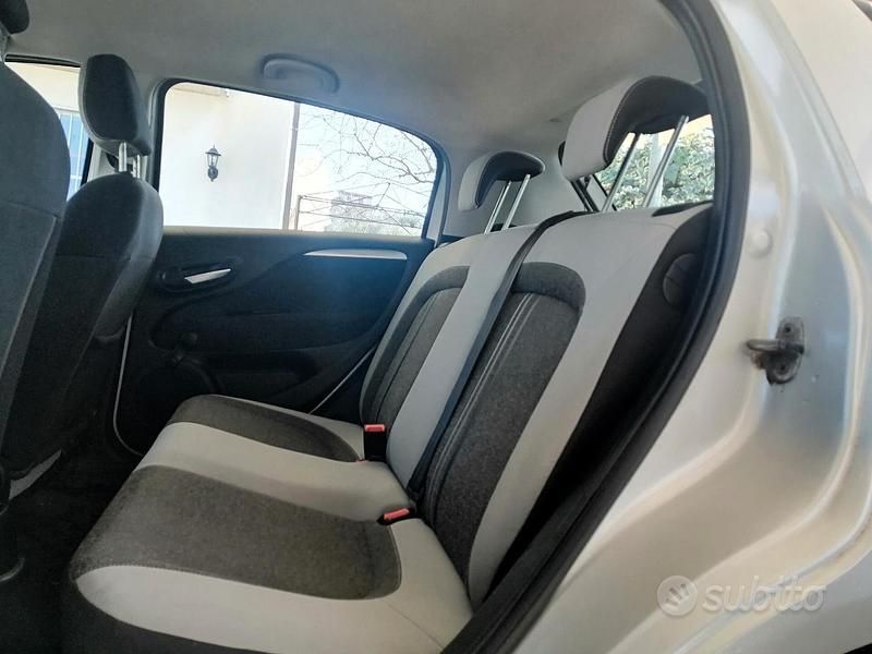 Usata Fiat Punto 95 CV (69 kW) 2012 Grigio Utilitaria