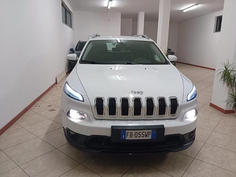 Usata Jeep Cherokee Longitude 140 CV (102 kW) 2015 Bianco SUV