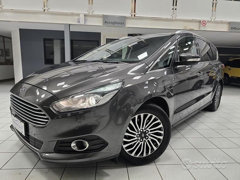 Usata Ford S-MAX Titanium 150 CV (110 kW) 2019 Grigio Monovolume