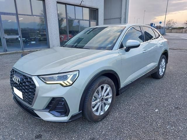 Usata Audi Q3 Business Plus 150 CV (110 kW) 2022 Grigio SUV