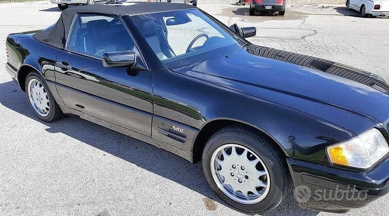 Usata Mercedes SL600 394 CV (289 kW) 1998 Nero pastello Cabrio