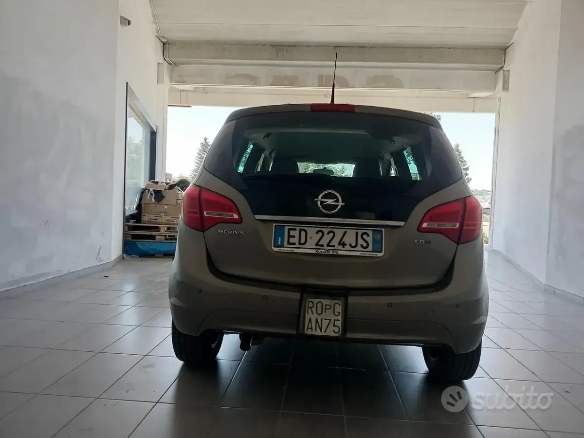 Usata Opel Meriva Cosmo 110 CV (80 kW) 2010 Grigio Monovolume