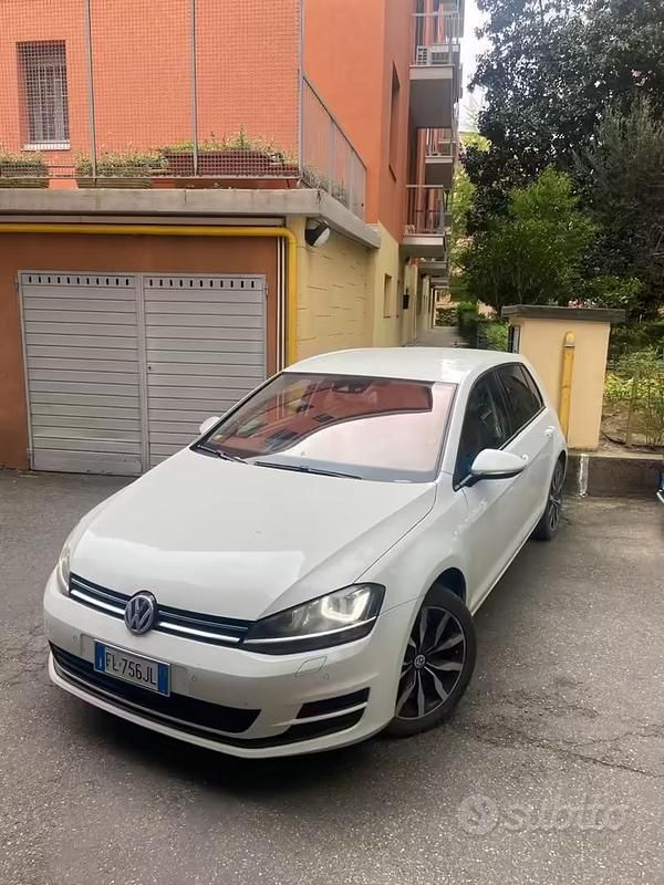 Usata VW Golf VII Highline 105 CV (77 kW) 2017 Bianco Berlina