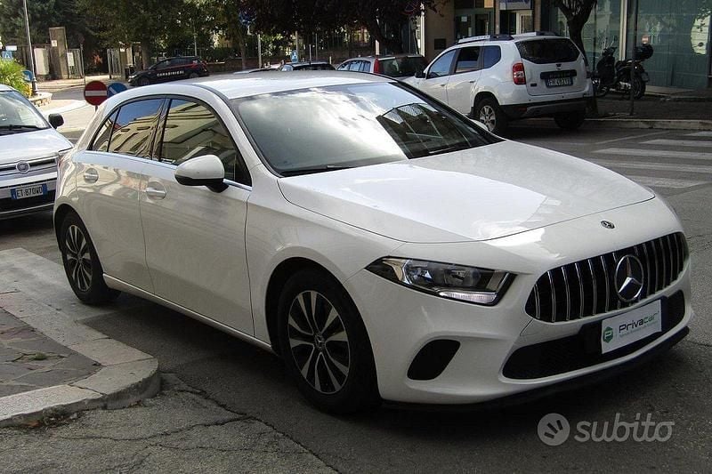 Usata Mercedes A180 Business 115 CV (84 kW) 2019 Bianco Utilitaria