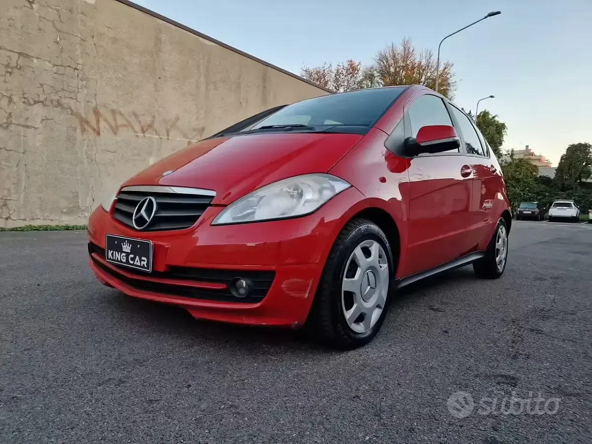 Usata Mercedes A180 Avantgarde 109 CV (80 kW) 2010 Rosso Berlina