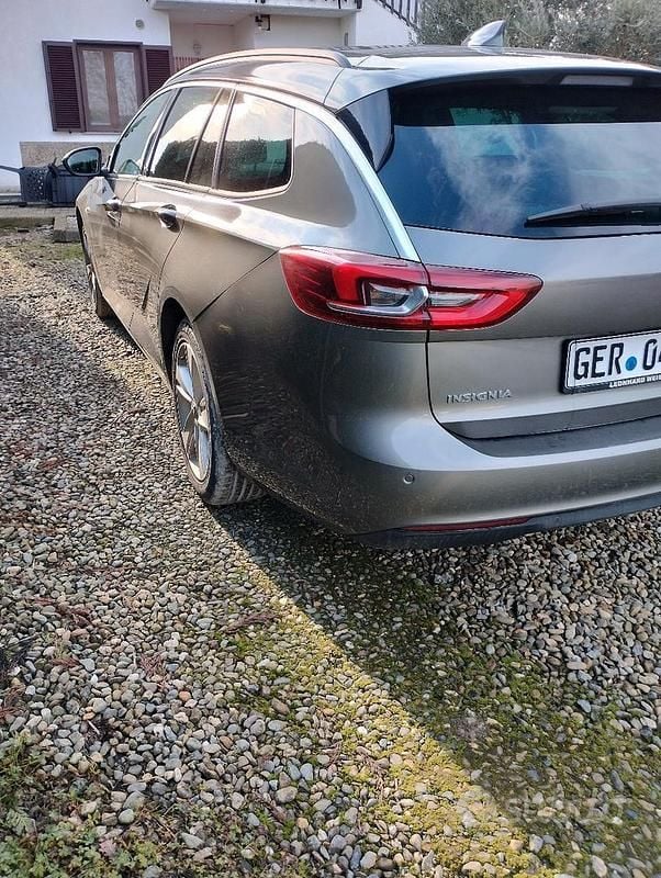 Usata Opel Insignia Business 136 CV (100 kW) 2018 Grigio Station wagon