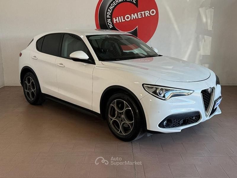 Usata Alfa Romeo Stelvio Super 180 CV (132 kW) 2018 Bianco SUV