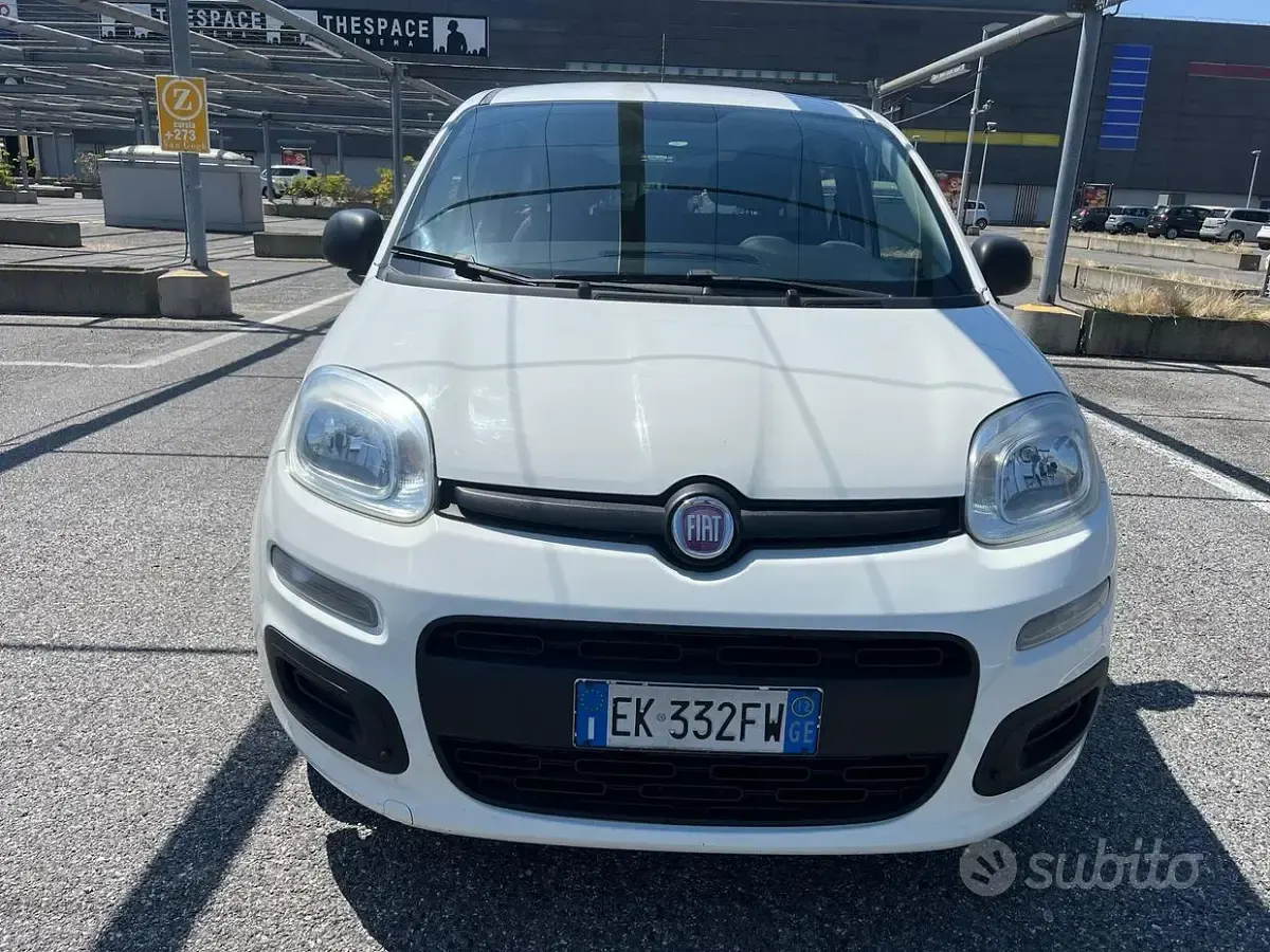 Usata Fiat Panda Lounge 75 CV (55 kW) 2012 Beige Utilitaria