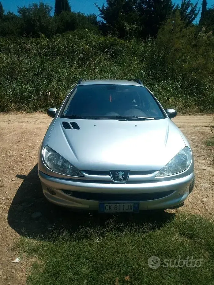 Usata Peugeot 206 109 CV (80 kW) 2004 Grigio Station wagon