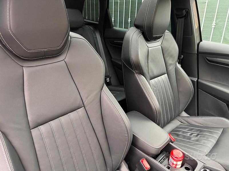 Usata Skoda Karoq 190 CV (139 kW) 2023 Grigio SUV