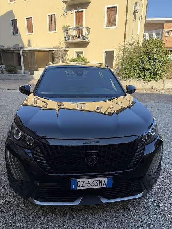 Usata Peugeot 2008 Allure 131 CV (96 kW) 2024 SUV