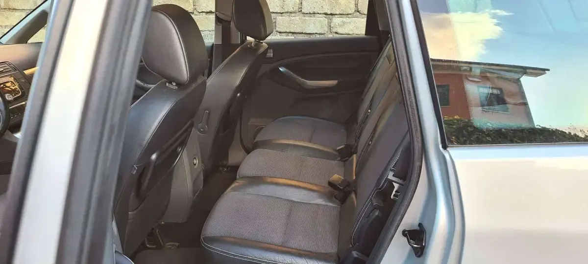 Usata Ford C-MAX Titanium 109 CV (80 kW) 2008 Argento Monovolume