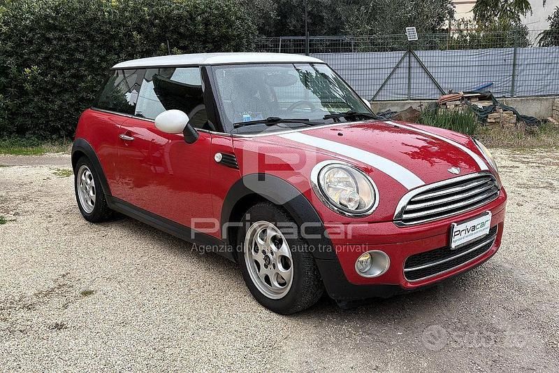 Usata Mini Cooper D Pepper 109 CV (80 kW) 2008 Rosso Utilitaria