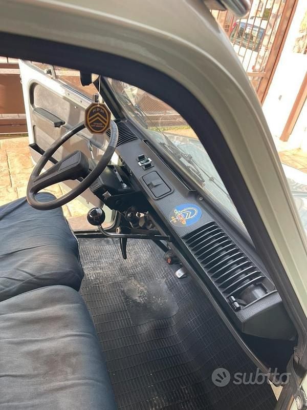 Usata Citroën Dyane 32 CV (23 kW) 1982 Verde Utilitaria