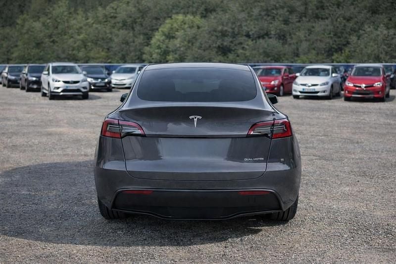 Usata Tesla Model Y Performance 154 kW (210 CV) 2023 Grigio SUV