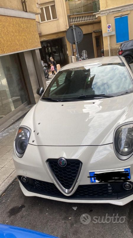 Bianco Usata 2011 Alfa Romeo MiTo Quadrifoglio Verde Due volumi | 4500 € (Ottimo prezzo) - Immagine 1/4