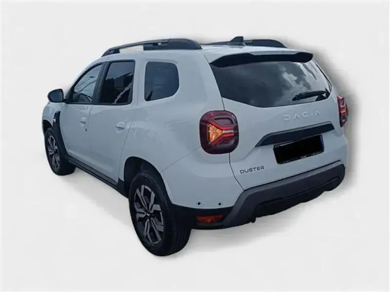 Usata Dacia Duster Journey 100 CV (73 kW) 2023 Bianco SUV