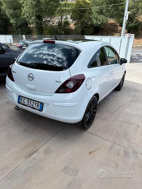 Occasion Opel Corsa 95 ch (69 kW) 2011 Blanc Berline