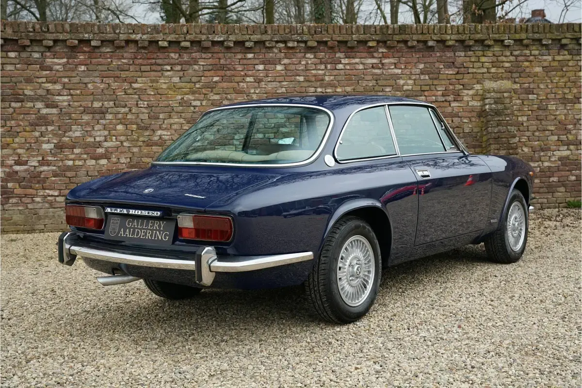 Usata Alfa Romeo 2000 150 CV (110 kW) 1974 Blu Coupé
