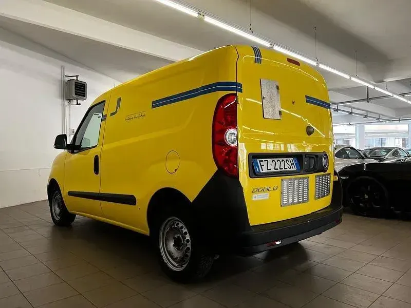 Usata Fiat Doblò 95 CV (69 kW) 2019 Giallo Monovolume