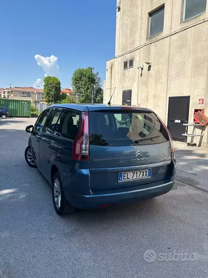 Usata Citroën C4 Picasso Business Class 112 CV (82 kW) 2012 Blu Monovolume
