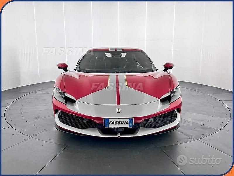 Nuova Ferrari 296 829 CV (609 kW) 2025 Rosso Coupé