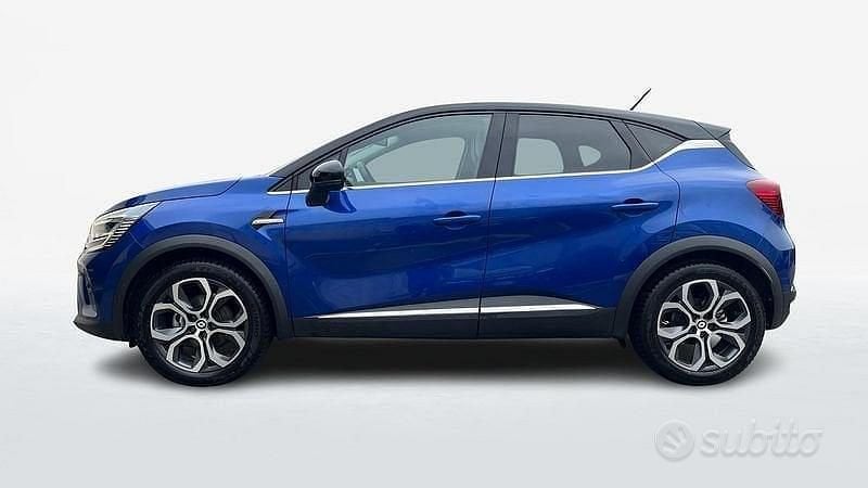 Usata Renault Captur Techno 145 CV (106 kW) 2022 Blu SUV