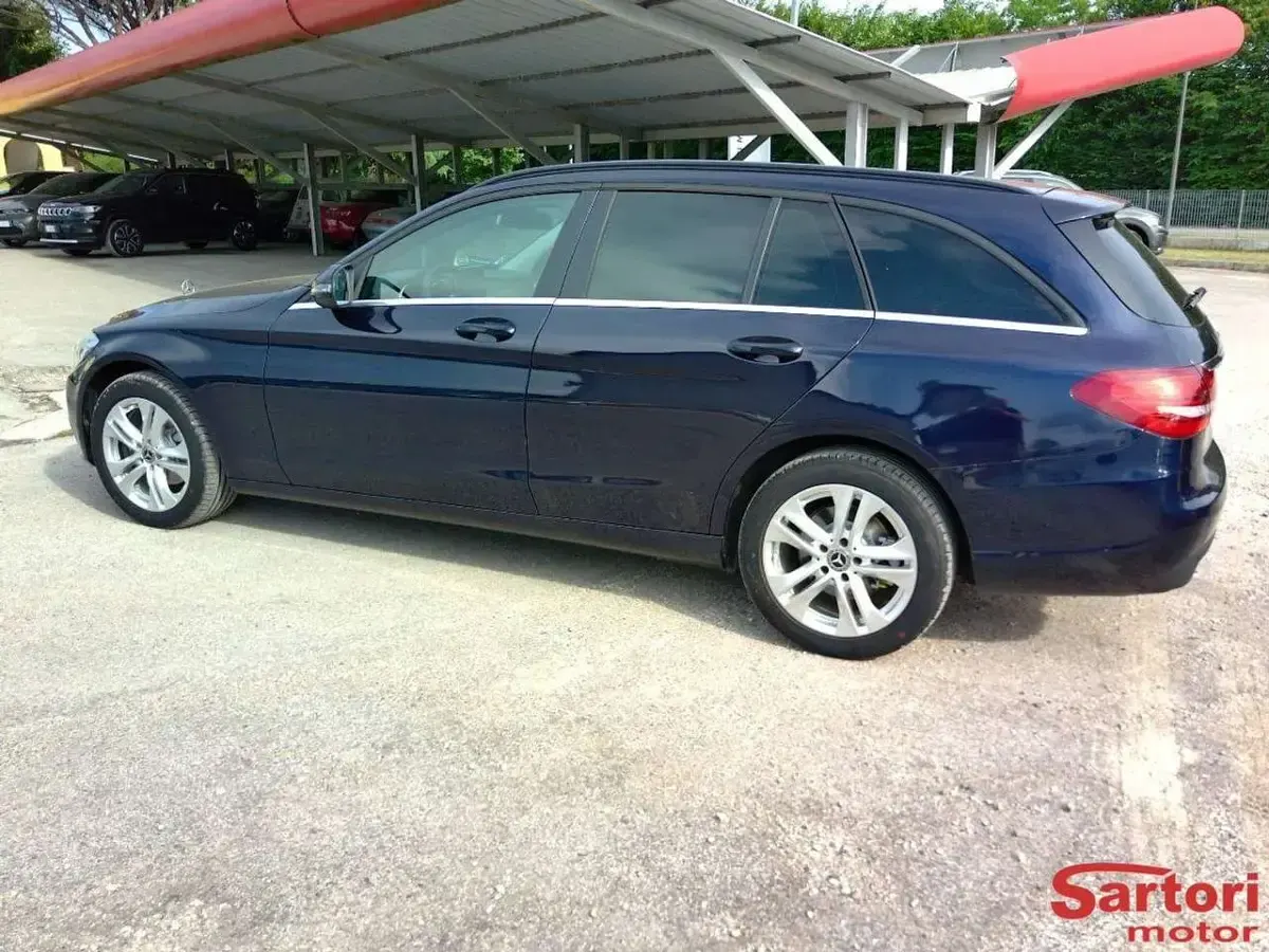 Usata Mercedes B200 136 CV (100 kW) 2016 Blu Utilitaria