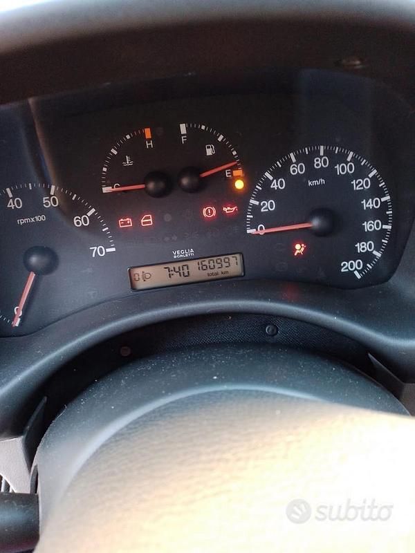 Usata Fiat 131 113 CV (83 kW) 2000 Verde Utilitaria