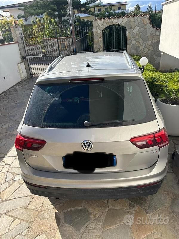 Usata VW Tiguan 116 CV (85 kW) 2017 Grigio SUV