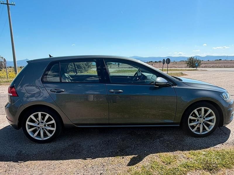 Usata VW Golf VII Highline 2019 Berlina
