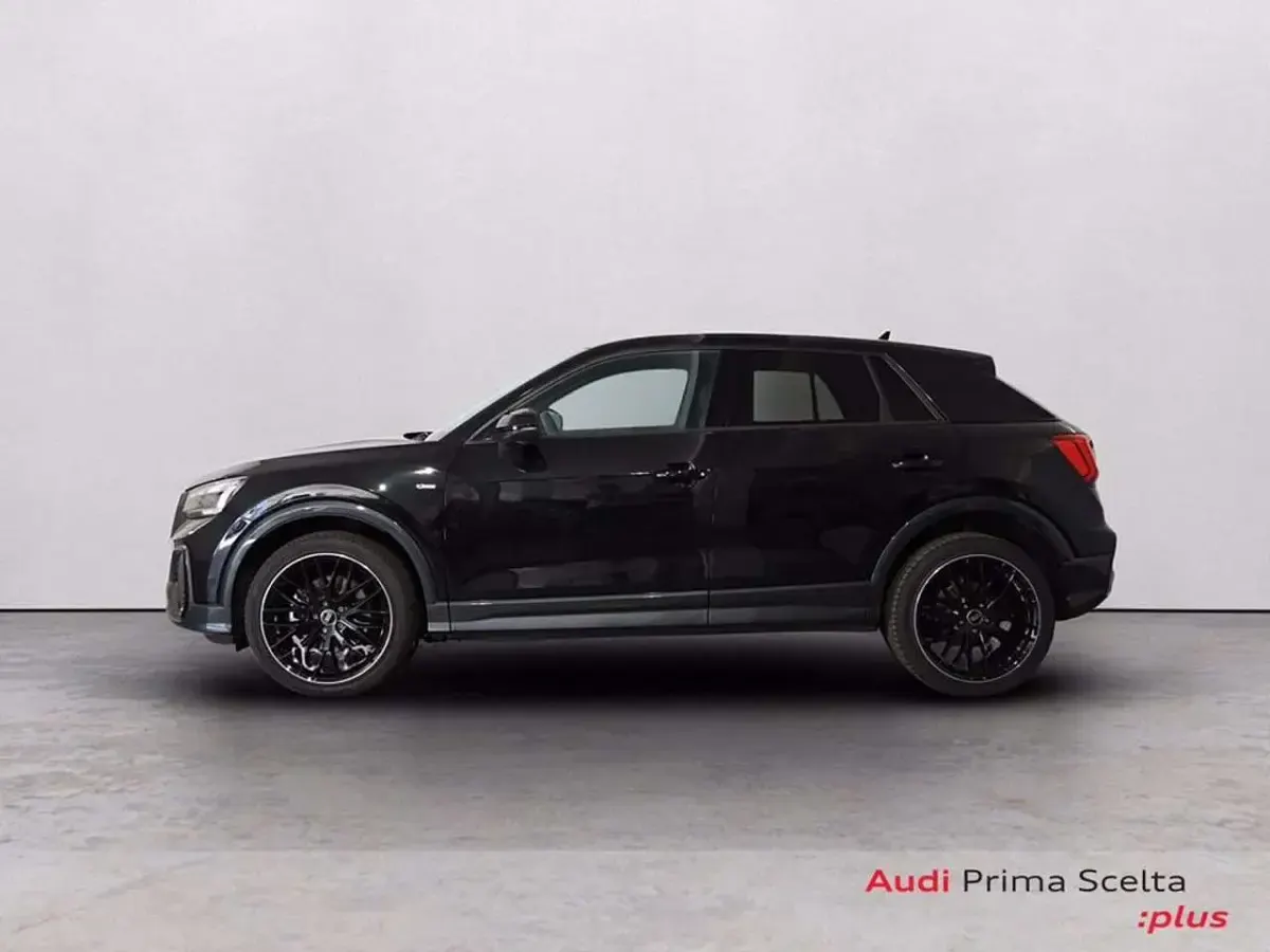 Usata Audi Q2 S-Line 150 CV (110 kW) 2025 Nero mito metallizzato SUV