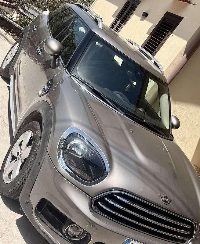 Usata Mini One D Countryman Business 116 CV (85 kW) 2018 Grigio SUV