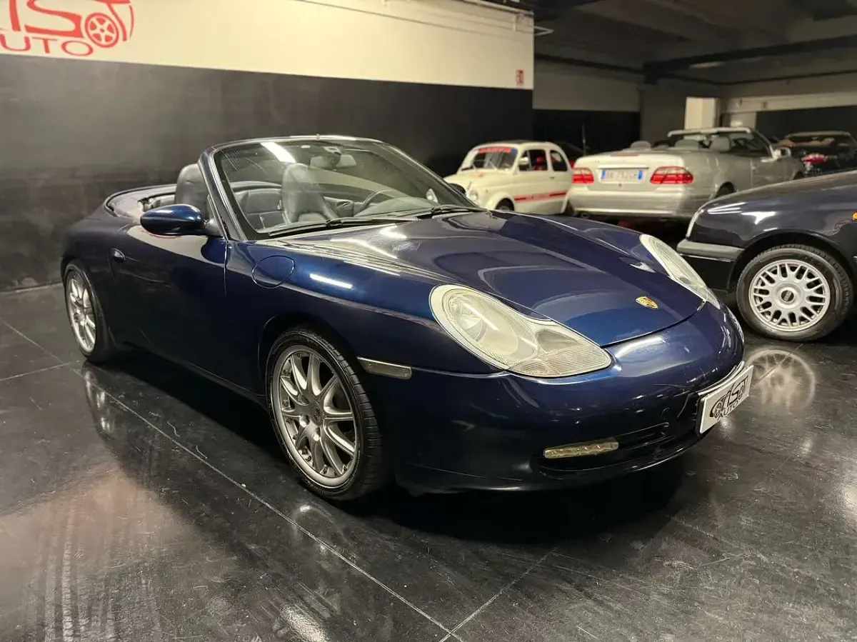 Usata Porsche 911 Carrera Cabriolet 300 CV (220 kW) 1999 Blu/azzurro Cabrio