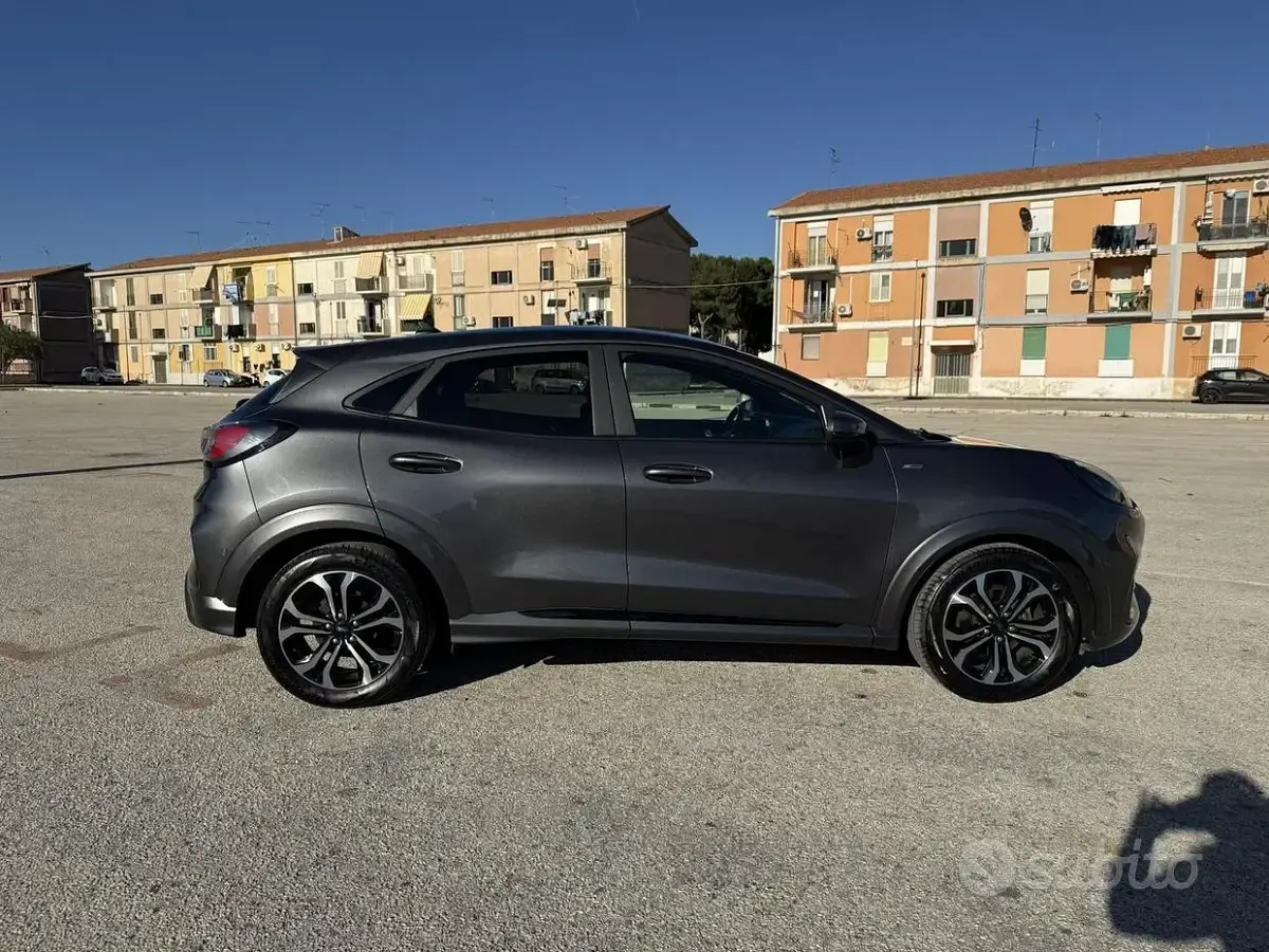 Usata Ford Puma ST-Line 125 CV (91 kW) 2022 Grigio SUV