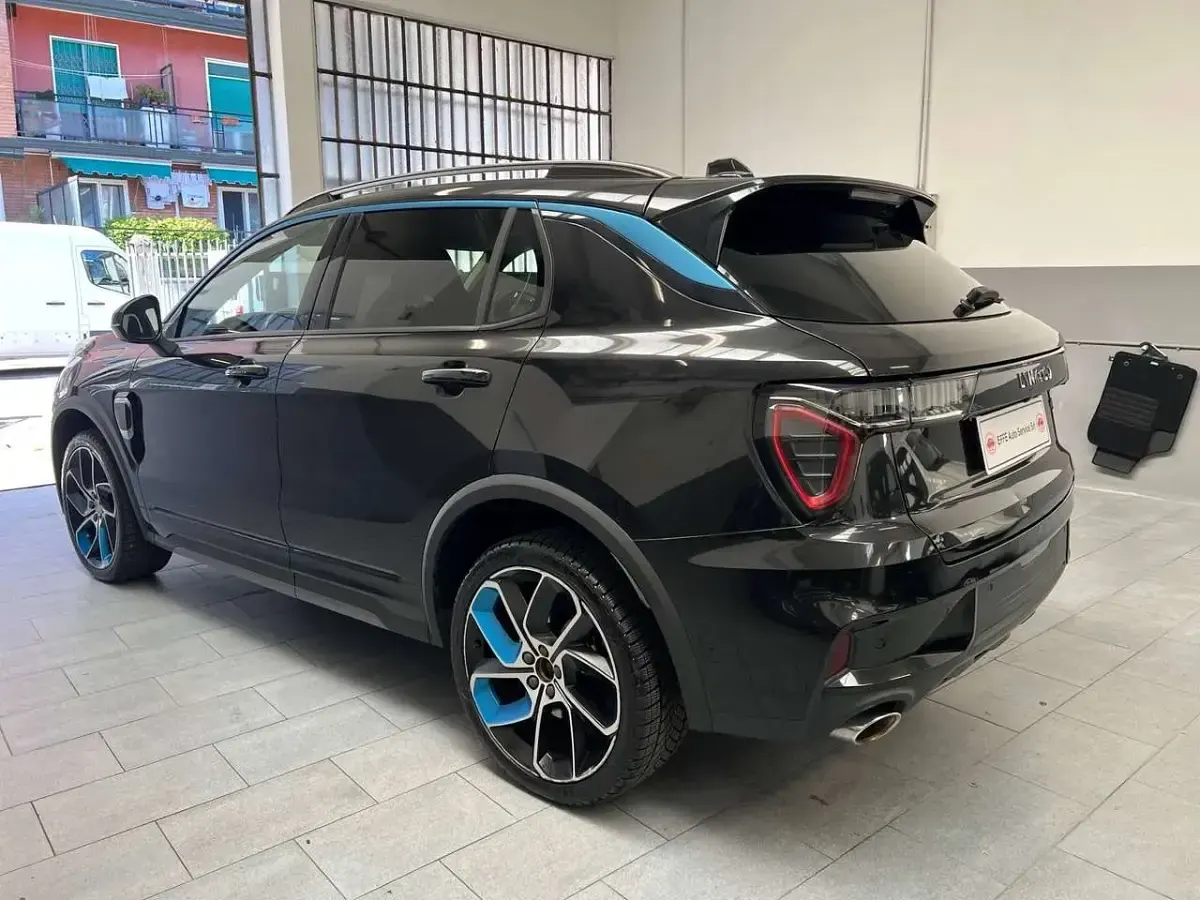 Usata Lynk & Co 01 179 CV (131 kW) 2022 Nero SUV