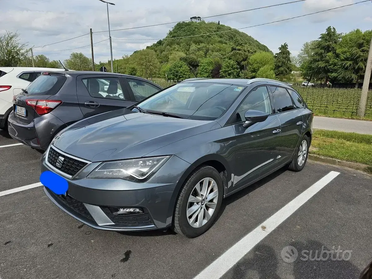 Usata Seat Leon 115 CV (84 kW) 2018 Grigio Station wagon
