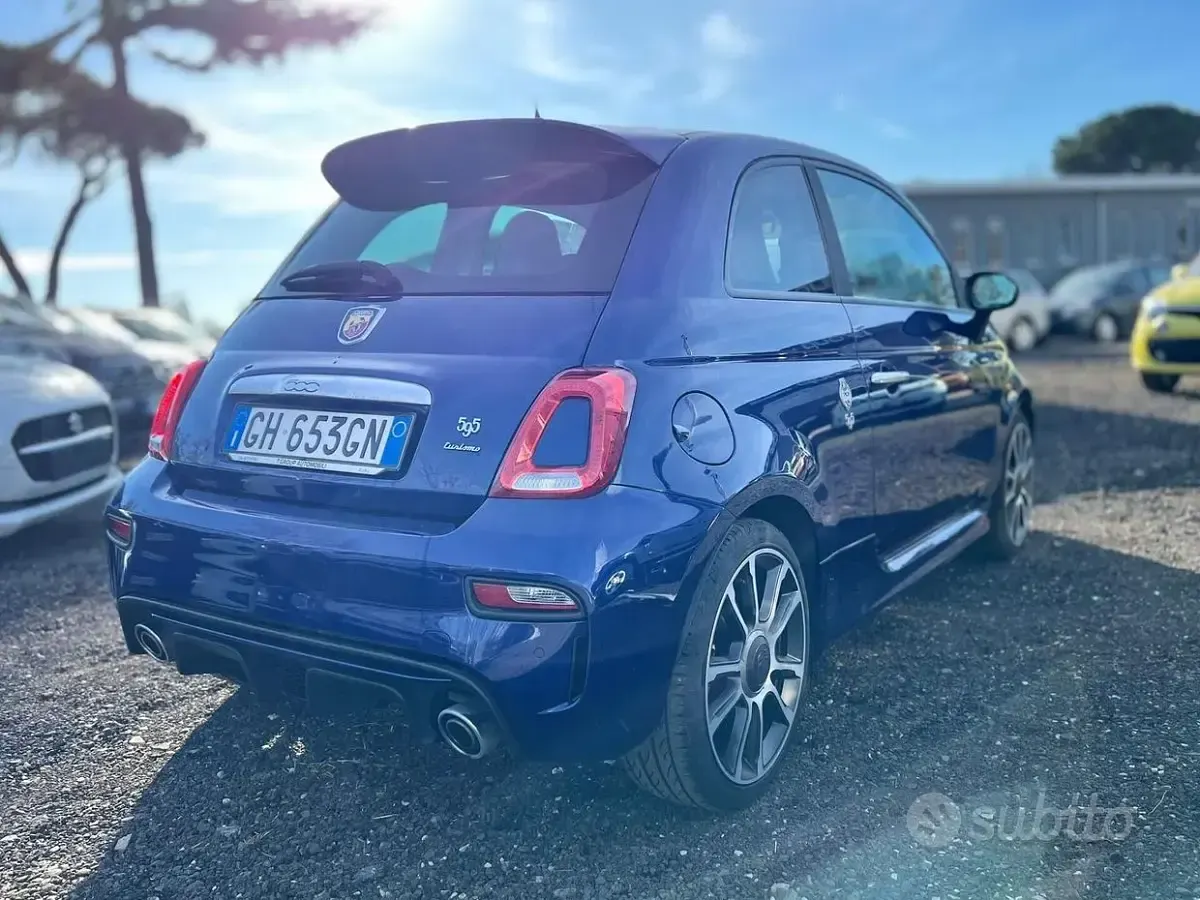 Usata Abarth 595 Turismo 165 CV (121 kW) 2021 Blu Berlina
