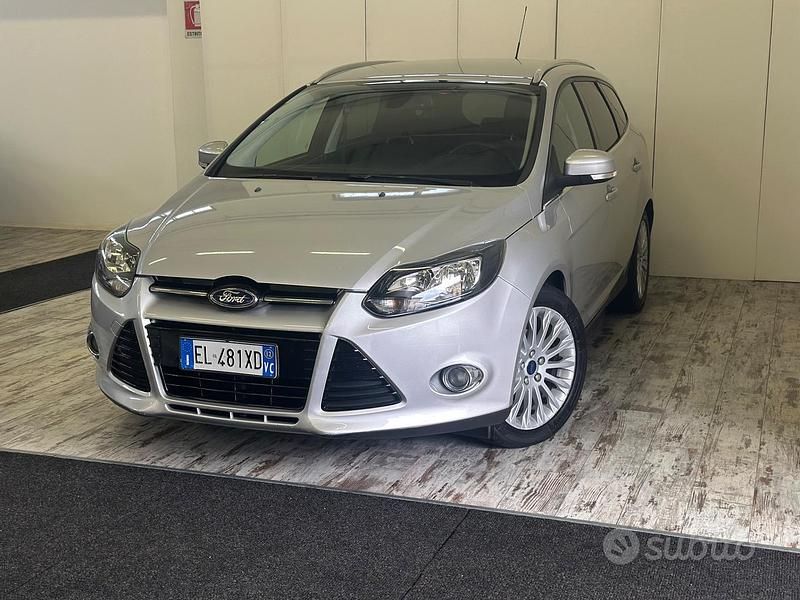 Usata Ford Focus Titanium 125 CV (91 kW) 2012 Grigio Station wagon