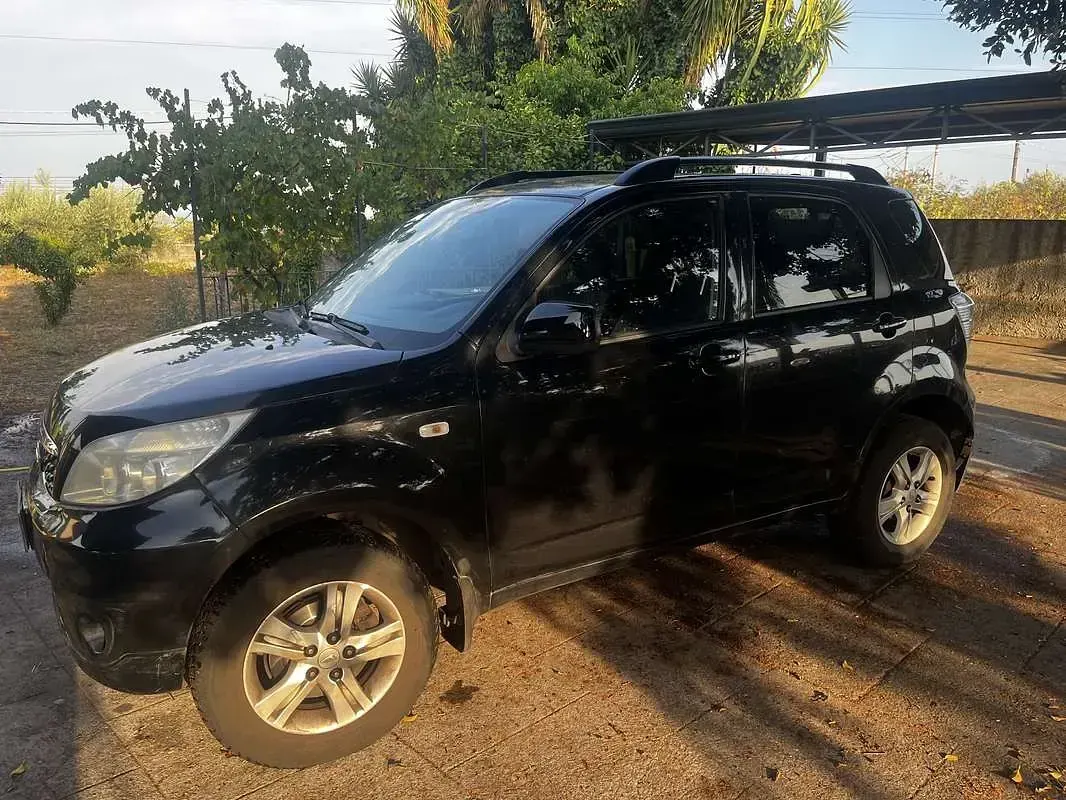 Usata Daihatsu Terios HIRO 105 CV (77 kW) 2009 SUV