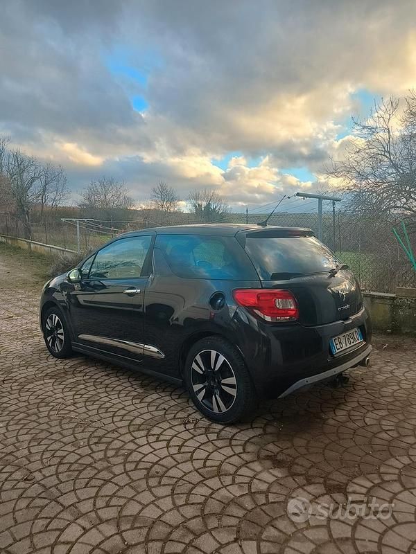 Occasion Citroën DS3 So Chic 92 ch (67 kW) 2011 Noir Citadine