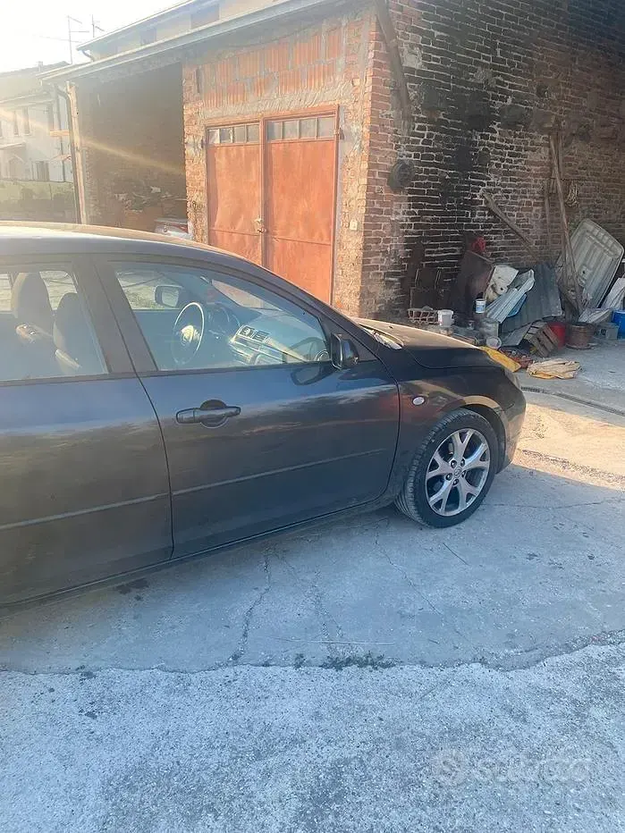 Usata Mazda 3 109 CV (80 kW) 2006 Nero Berlina