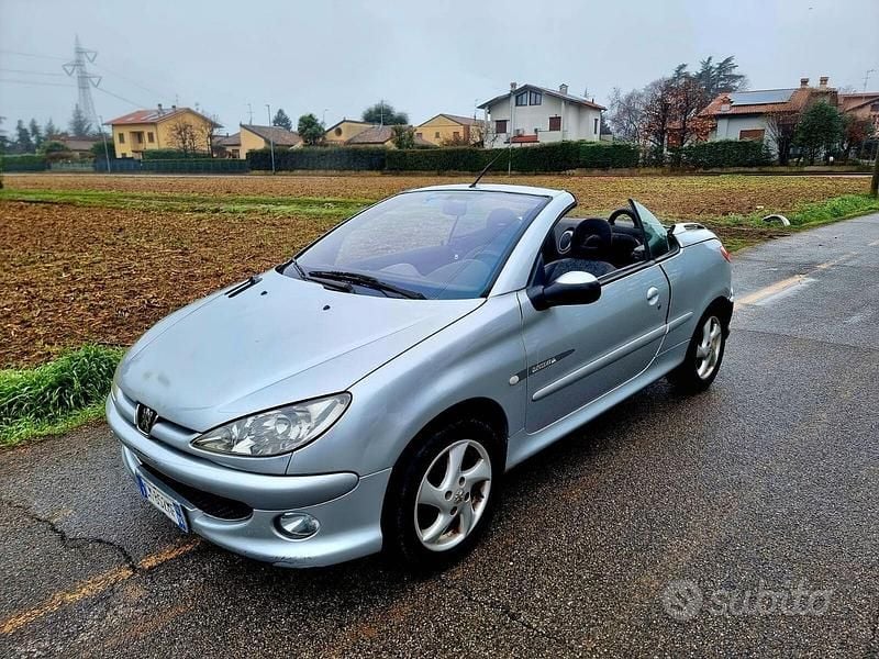 Grigio Usata 2004 Peugeot 206 CC Cabrio | 1500 € (Ottimo prezzo) - Immagine 1/4