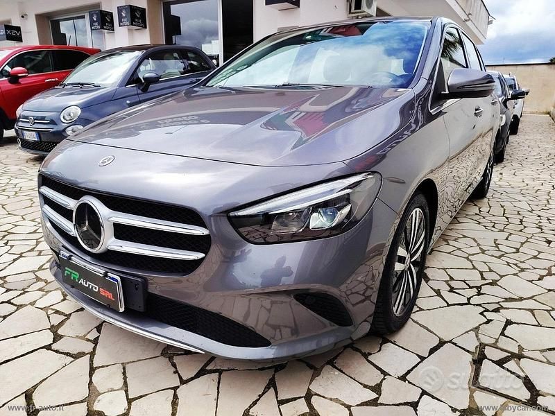 Usata Mercedes B200 Executive 149 CV (109 kW) 2022 Monovolume